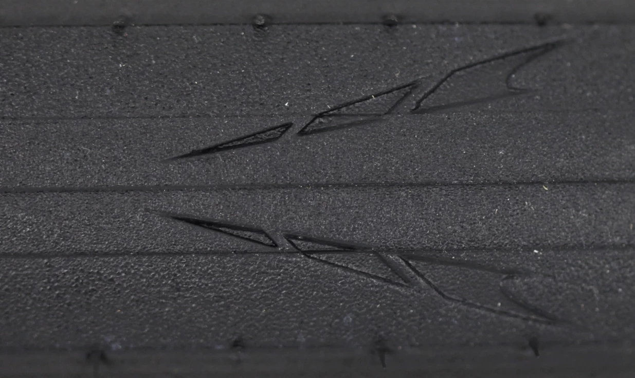 Pneu Hutchinson Fusion 5 Performance - ElevenStorm - Hardskin - Tubeless Ready 4 Pneu Hutchinson Fusion 5 Performance - ElevenStorm - Hardskin - Tubeless Ready – Image 4