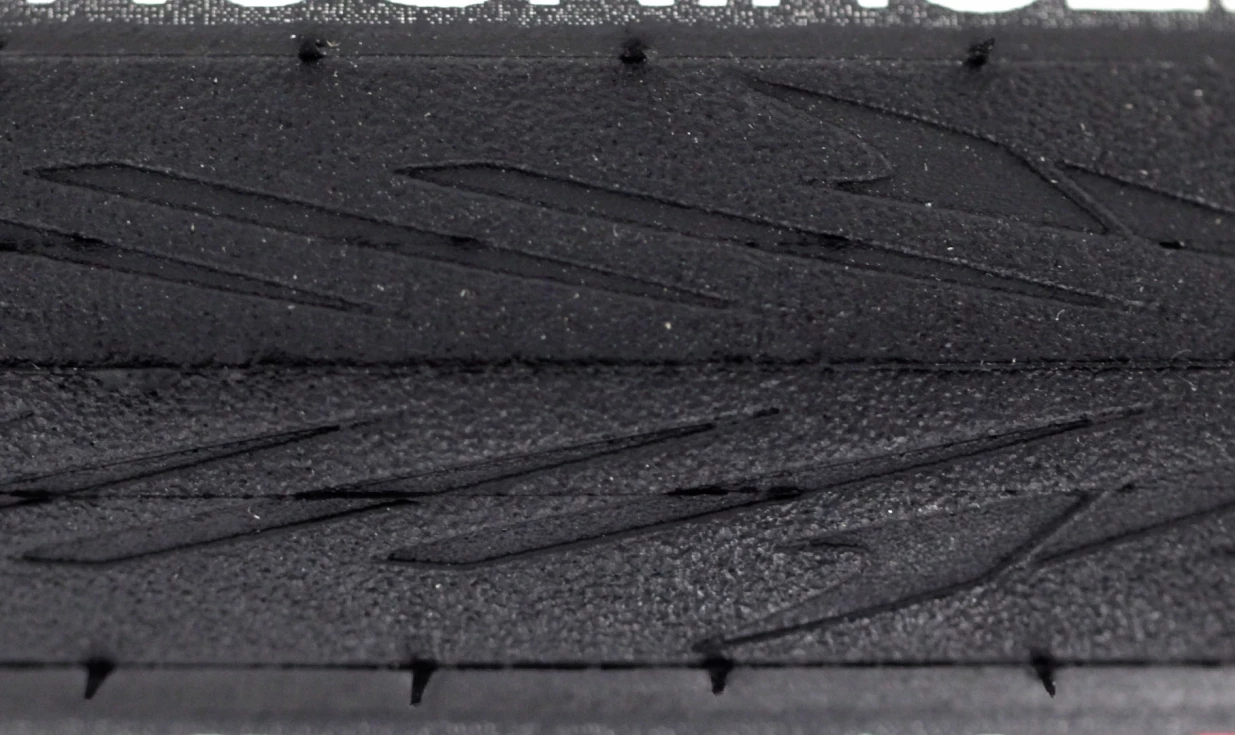 Pneu Hutchinson Fusion 5 All Season - ElevenStorm - Kevlar Pro Tech 4 Pneu Hutchinson Fusion 5 All Season - ElevenStorm - Kevlar Pro Tech – Image 4