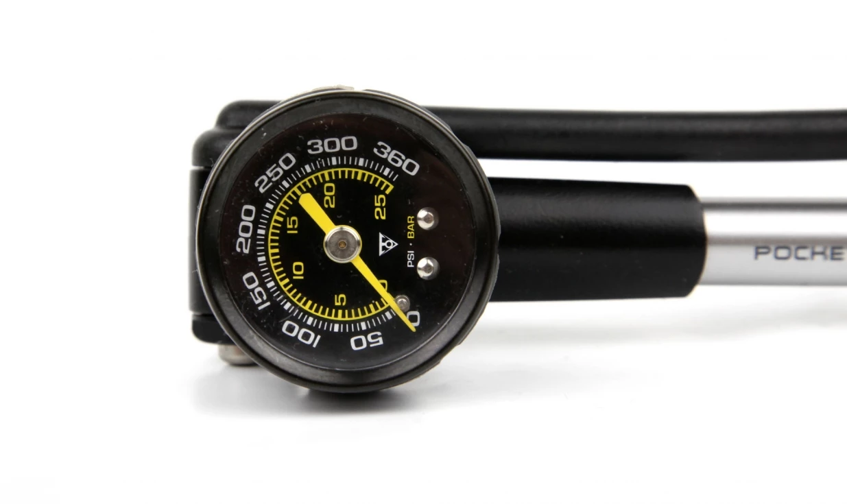 Pompe Pour Fourche Et Amortisseur Topeak Pocket Shock DXG 25 Bar / 360 PSI 2 Pompe Pour Fourche Et Amortisseur Topeak Pocket Shock DXG 25 Bar / 360 PSI – Image 2