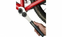 Clé Pour Boîtier Hollowtech II Et Pour Molette De Compression Var BP-62100-C -Promos Vélo Boutique VAR BP 62100 2 1235x735
