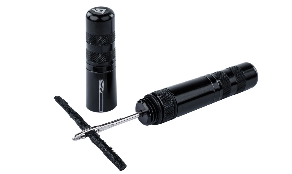 Kit De Réparation Tubeless Hutchinson Avec Outils Et Mèches 6 Kit De Réparation Tubeless Hutchinson Avec Outils Et Mèches – Image 6