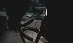 Sonnette Vélo Knog Oi Bell Luxe 6 Sonnette Vélo Knog Oi Bell Luxe -Promos Vélo Boutique oi luxe small noir knog 1 1235x735